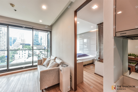 Condo in Bangkok, Thailand, 2 bedrooms  № 184291 - photo 2