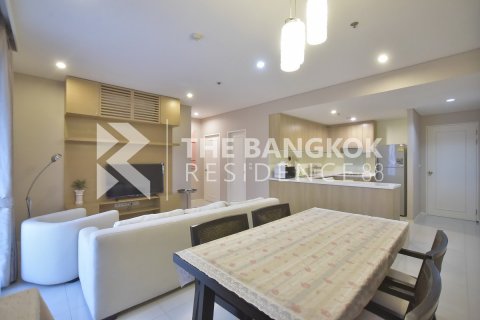 Condo in Bangkok, Thailand, 2 bedrooms  № 184288 - photo 6