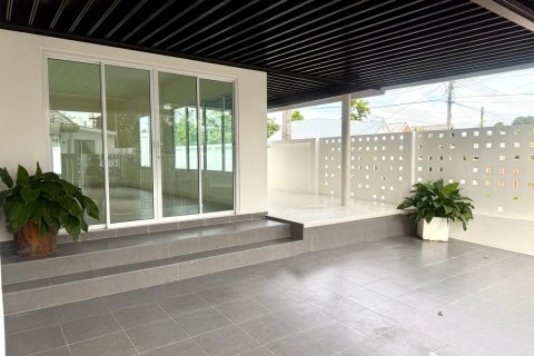 Таунхаус в Паклоке, Таиланд с 3 спальнями  № 147377 - фото 12