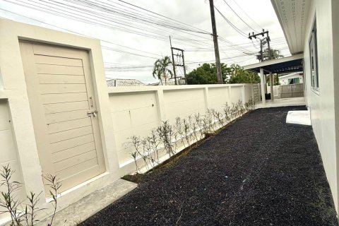 Таунхаус в Паклоке, Таиланд с 3 спальнями  № 147377 - фото 30