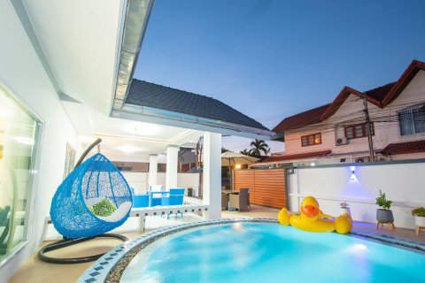 Дом в Паттайе, Таиланд с 4 спальнями  № 162875