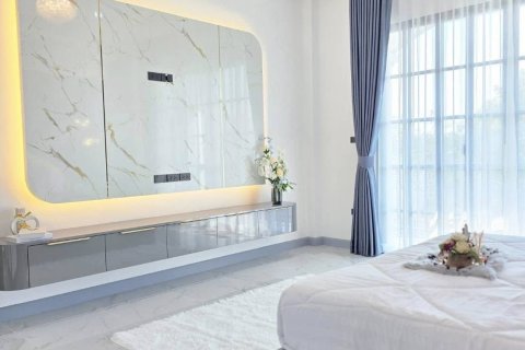 House in Bang Lamung, Thailand 4 bedrooms № 162871 - photo 27