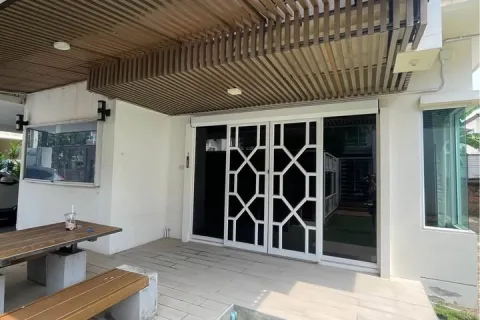 Haus in Samut Prakan, Thailand 4 Schlafzimmer № 218844 - Foto 10