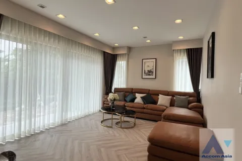 Maison à Lat Krabang, Bangkok, Thaïlande 4 chambres № 218847