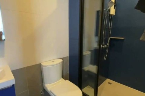 Studio dans le Condo à Watthana, Bangkok, Thaïlande № 154426 - photo 8