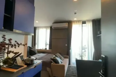 Studio dans le Condo à Watthana, Bangkok, Thaïlande № 154426 - photo 2