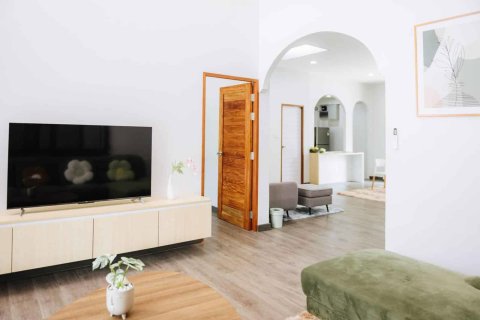 Villa in Chiang Mai, Thailand 4 bedrooms № 155396 - photo 12