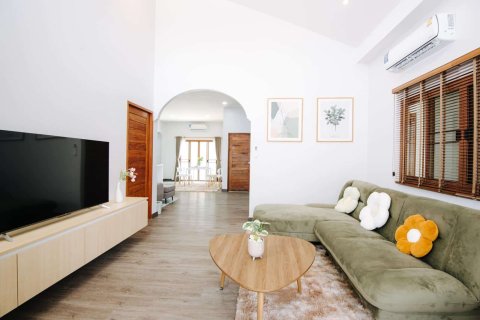 Villa in Chiang Mai, Thailand 4 bedrooms № 155396 - photo 13