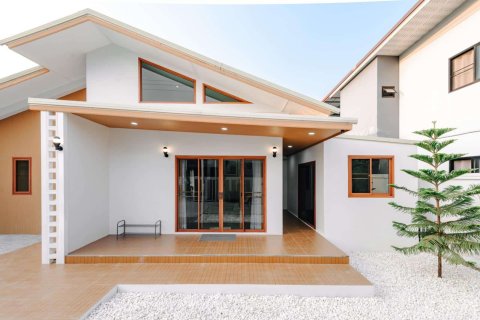 Villa in Chiang Mai, Thailand 4 bedrooms № 155396 - photo 3