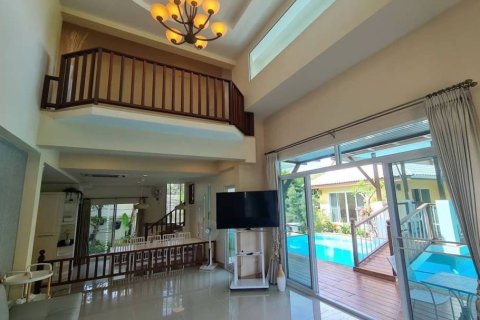 Villa in Chiang Mai, Thailand 4 bedrooms № 155398 - photo 6