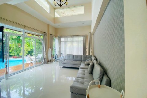 Villa in Chiang Mai, Thailand 4 bedrooms № 155398 - photo 7