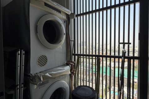 Кондоминиум с 2 спальнями в Бангкоке, Таиланд № 155400 - фото 11