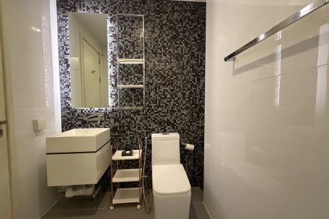 Кондоминиум с 2 спальнями в Бангкоке, Таиланд № 155400 - фото 14