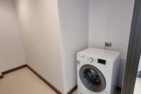 Студия в кондо в Ваттхане, Бангкок, Таиланд № 136867 - фото 22