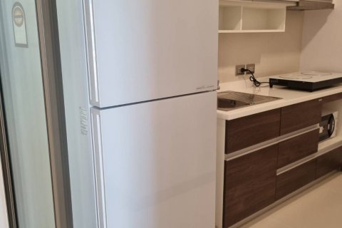 Студия в кондо в Ваттхане, Бангкок, Таиланд № 136867 - фото 10