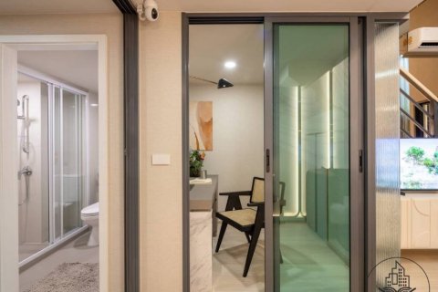 Кондоминиум с 1 спальней в Дин Даенге, Бангкок, Таиланд № 144513 - фото 4