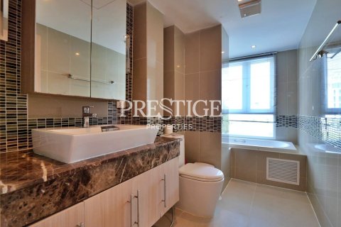 Condo in Pattaya, Thailand, 2 bedrooms № 198229 - photo 11