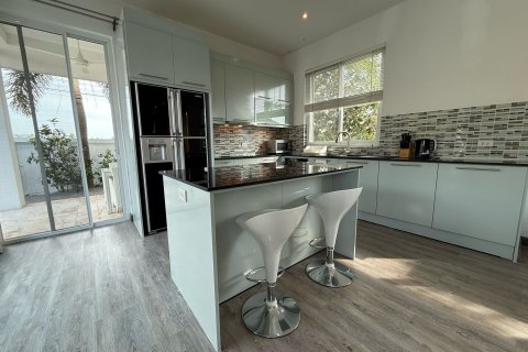 Вилла в Хуа Хине, Таиланд с 3 спальнями  № 148502 - фото 8