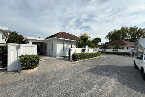 Вилла в Хуа Хине, Таиланд с 3 спальнями  № 148502 - фото 2