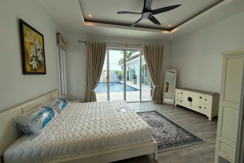 Вилла в Хуа Хине, Таиланд с 3 спальнями  № 148502 - фото 27