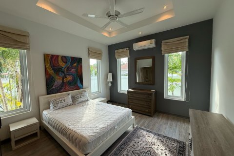 Вилла в Хуа Хине, Таиланд с 3 спальнями  № 148502 - фото 23