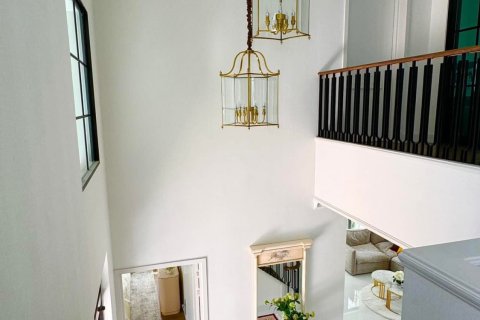 Maison à Saphan Sung, Bangkok, Thaïlande 4 chambres № 148504 - photo 11