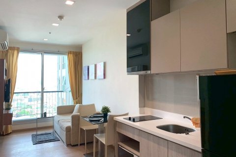 Студия в кондо в Сатхоне, Бангкок, Таиланд № 139024