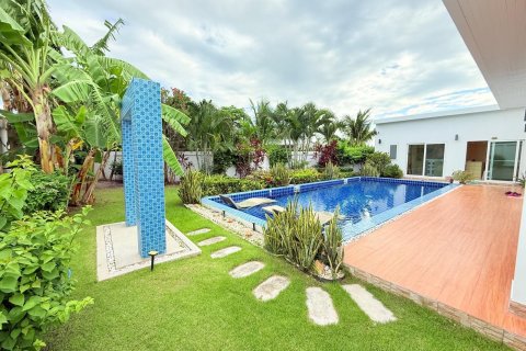 Вилла в Хуа Хине, Таиланд с 3 спальнями  № 139023 - фото 20