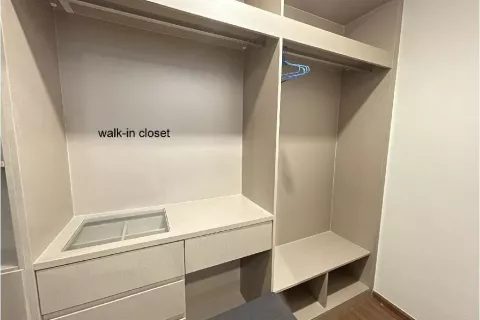 Кондоминиум с 2 спальнями в Дин Даенге, Бангкок, Таиланд № 139011 - фото 10