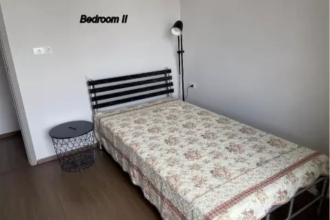 Кондоминиум с 2 спальнями в Дин Даенге, Бангкок, Таиланд № 139011 - фото 3