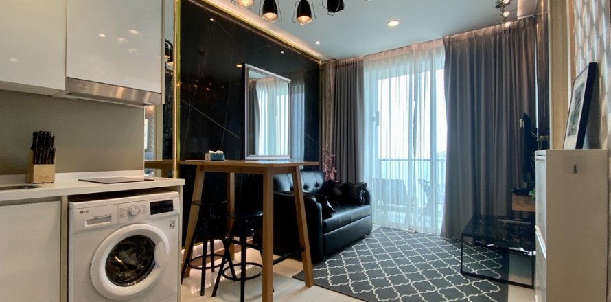 Apartment in Pattaya, Thailand 2 rooms № 160122