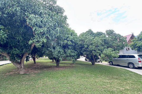 Land in Hua Hin, Thailand 4000 sq.m. № 163202 - photo 3