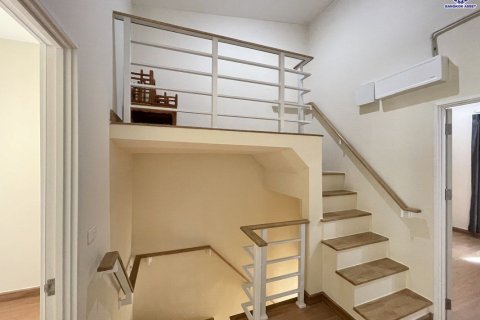 Townhouse in Nonthaburi, Thailand 4 bedrooms № 163198 - photo 4