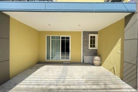 Townhouse in Nonthaburi, Thailand 4 bedrooms № 163198 - photo 9