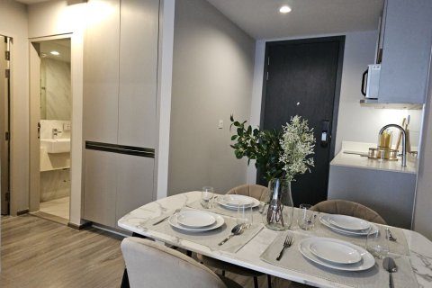 Condo à Khlong Toei, Bangkok, Thaïlande, 2 chambres № 163201 - photo 8