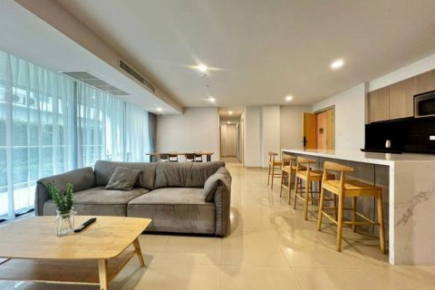 Condo in Bang Lamung, Thailand, 4 bedrooms  № 146876 - photo 1