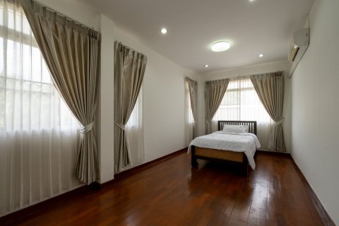 House in Chiang Mai, Thailand 4 bedrooms № 121934 - photo 16