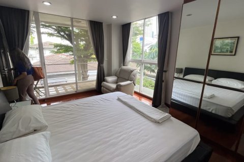 Condo à Watthana, Bangkok, Thaïlande, 2 chambres № 200969 - photo 10