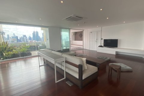 Condo à Khlong Toei, Bangkok, Thaïlande, 3 chambres № 200973 - photo 2