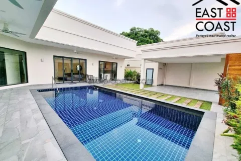 Casa de 3 dormitorios en Pattaya, Tailandia № 213549
