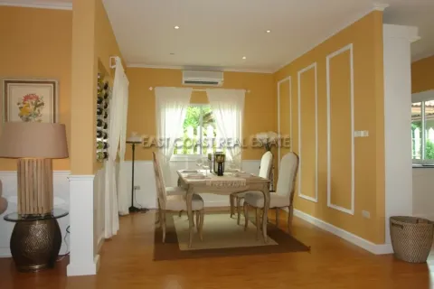 Casa de 2 dormitorios en Pattaya, Tailandia № 213544 - foto 14