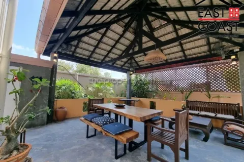 Casa de 3 dormitorios en Pattaya, Tailandia № 213546 - foto 17