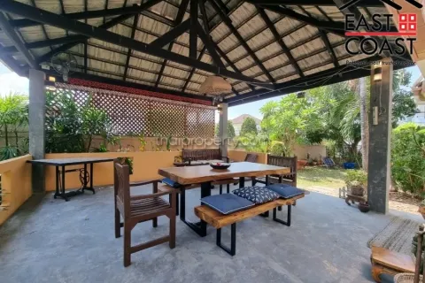 Casa de 3 dormitorios en Pattaya, Tailandia № 213546 - foto 19