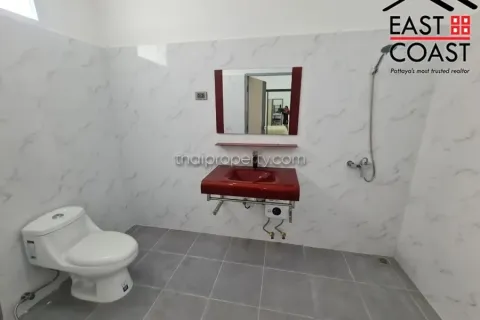 Casa de 6 dormitorios en Pattaya, Tailandia № 213545 - foto 30