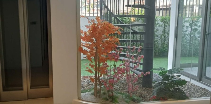 Townhouse à Chatuchak, Bangkok, Thaïlande 3 chambres № 172130