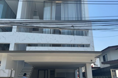 Townhouse à Chatuchak, Bangkok, Thaïlande 3 chambres № 172130 - photo 6