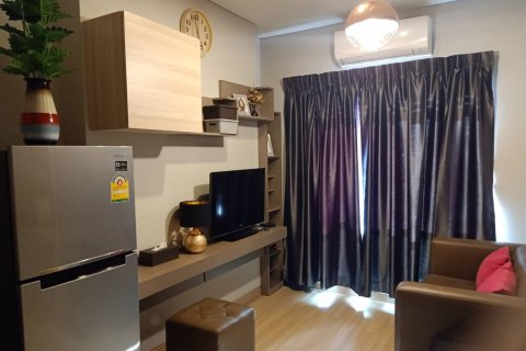 Studio in the Condo in Ratchathewi, Bangkok, Thailand  № 172134 - photo 3