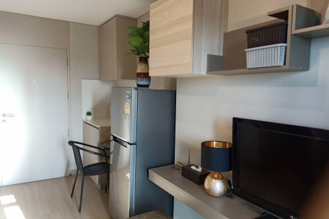 Studio in the Condo in Ratchathewi, Bangkok, Thailand  № 172134