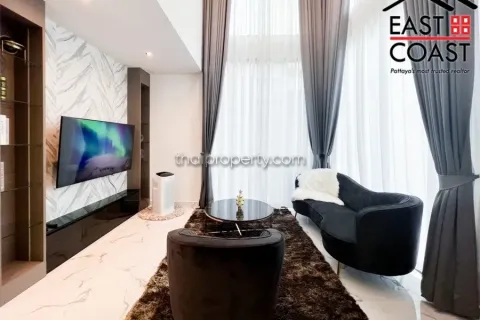 Casa de 5 dormitorios en Pattaya, Tailandia № 213720