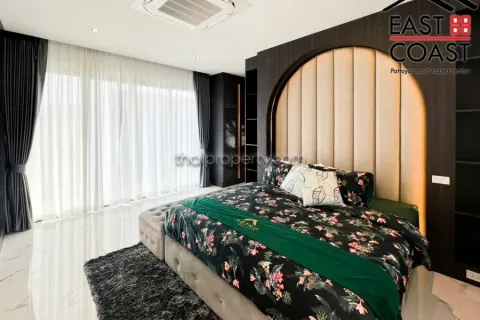 Casa de 5 dormitorios en Pattaya, Tailandia № 213720 - foto 24